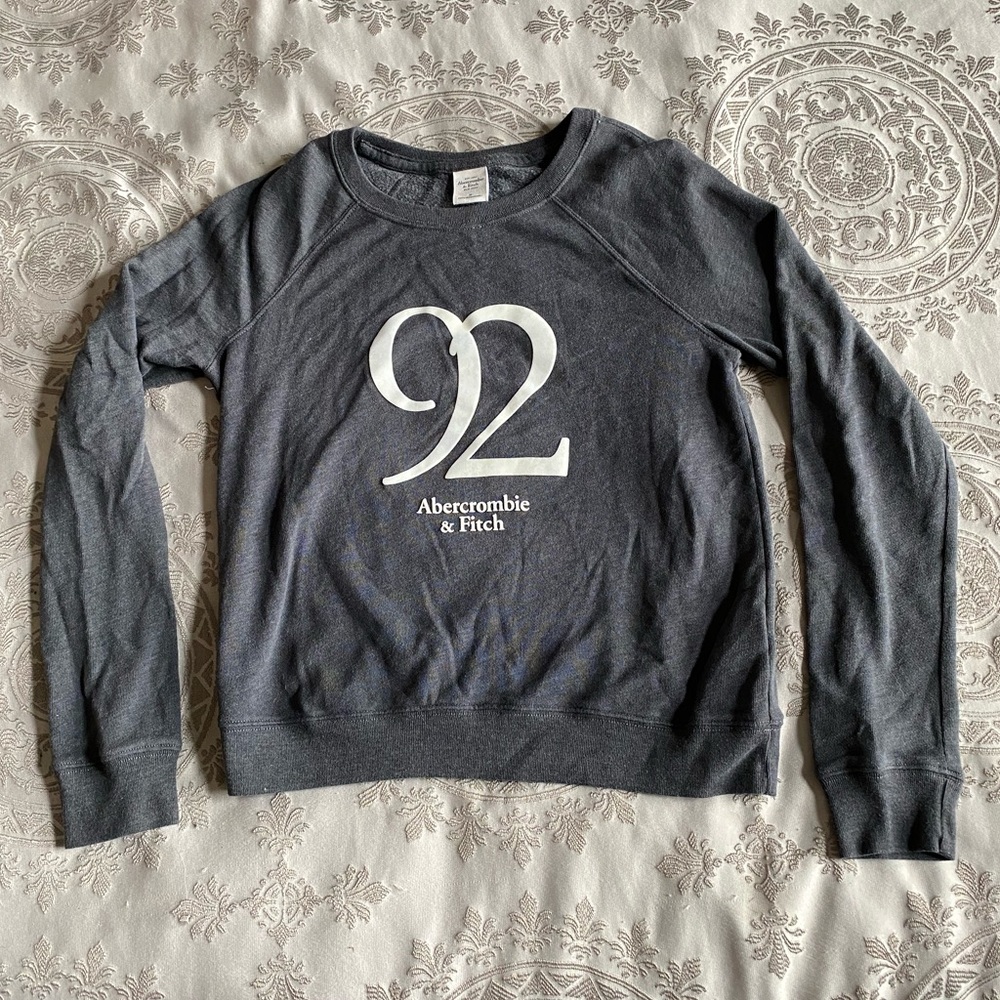 Abercrombie crew neck